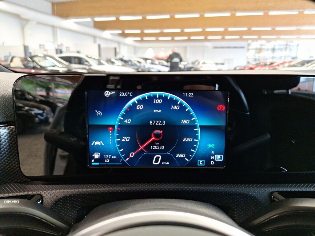 Mercedes-Benz A 2019 Valkoinen