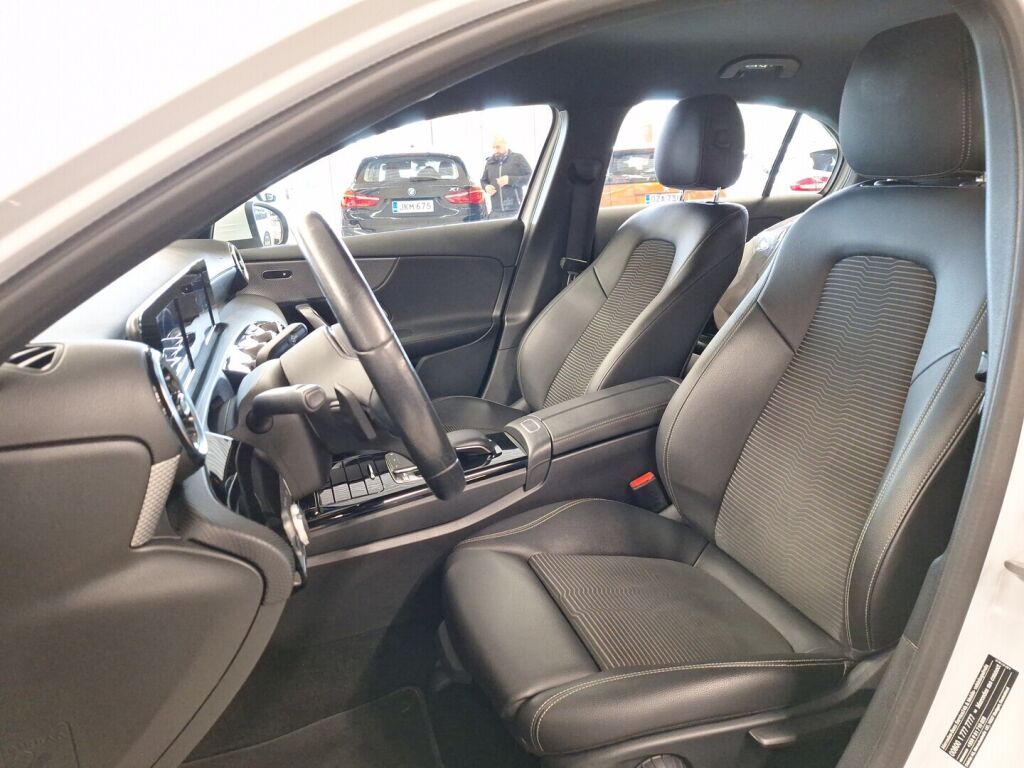 Mercedes-Benz A 2019 Valkoinen