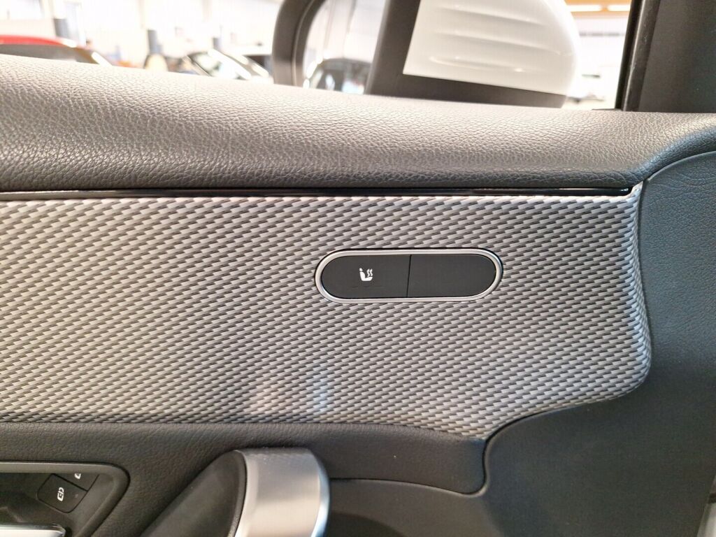 Mercedes-Benz A 2019 Valkoinen