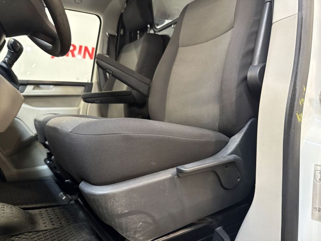 Volkswagen Transporter 2019 Valkoinen