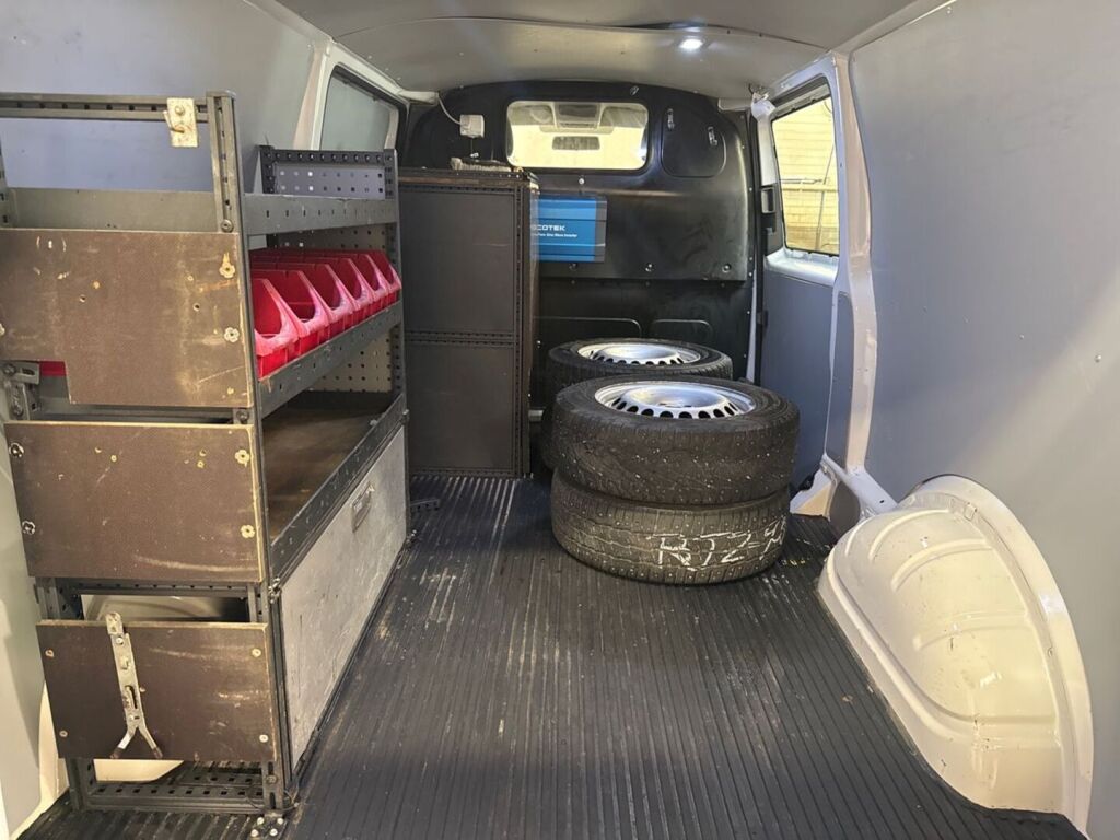Volkswagen Transporter 2019 Valkoinen