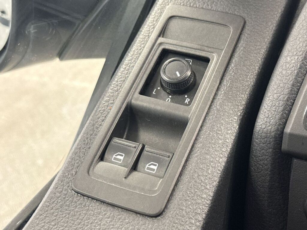 Volkswagen Transporter 2019 Valkoinen