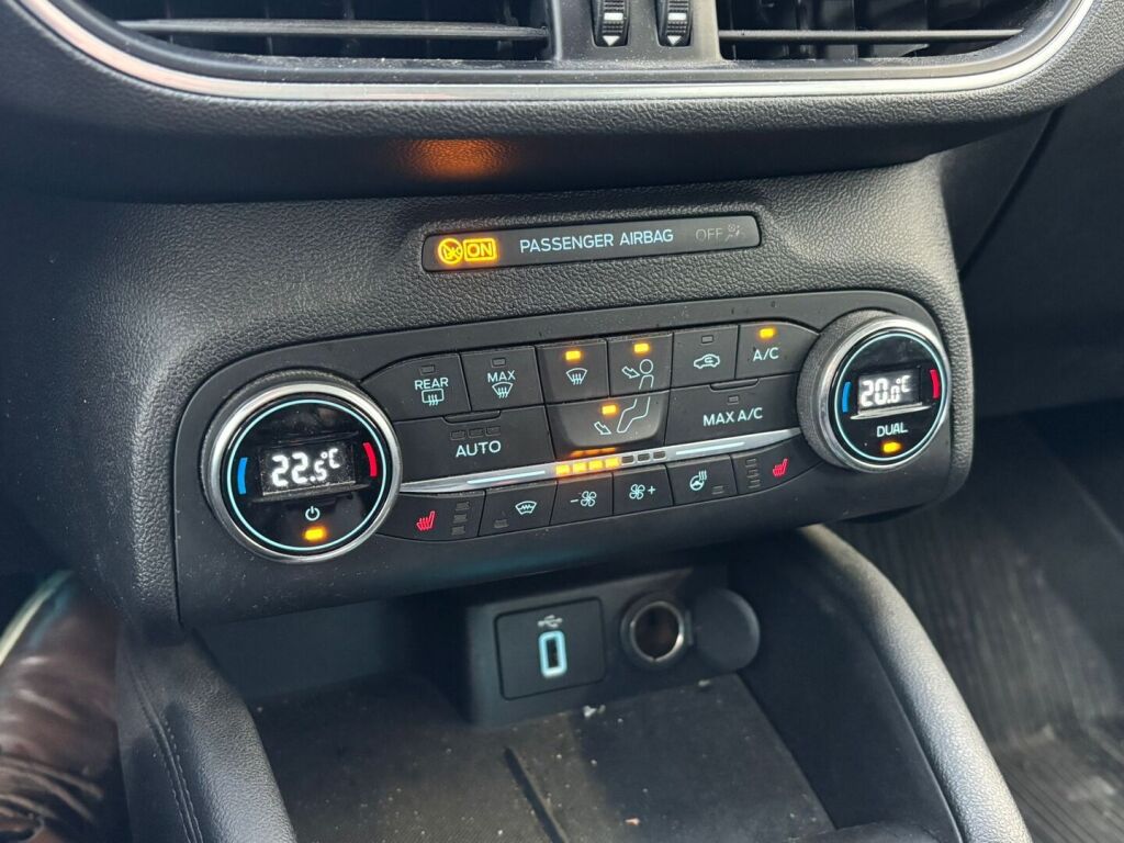 Ford Focus 2019 Harmaa