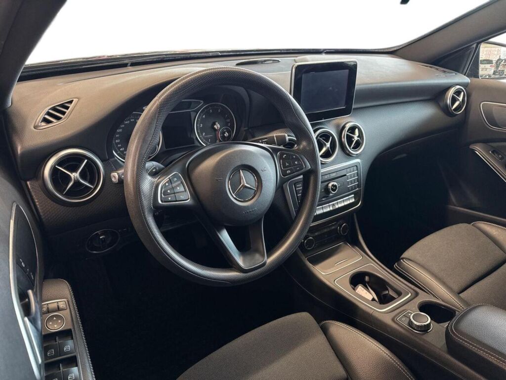 Mercedes-Benz A 2017 