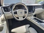 Volvo XC60 2019 Punainen
