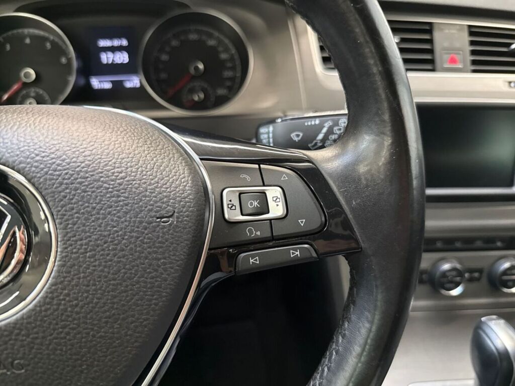 Volkswagen Golf 2015 Musta