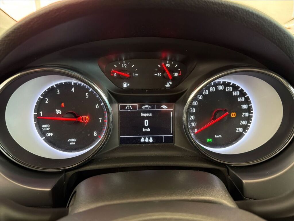 Opel Astra 2019 Valkoinen