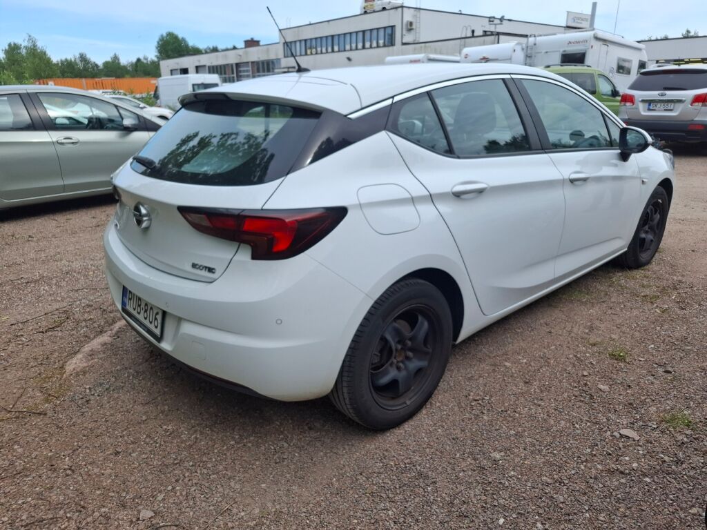 Opel Astra 2019 Valkoinen