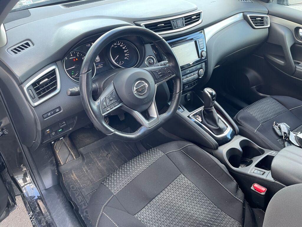 Nissan Qashqai 2019 Musta