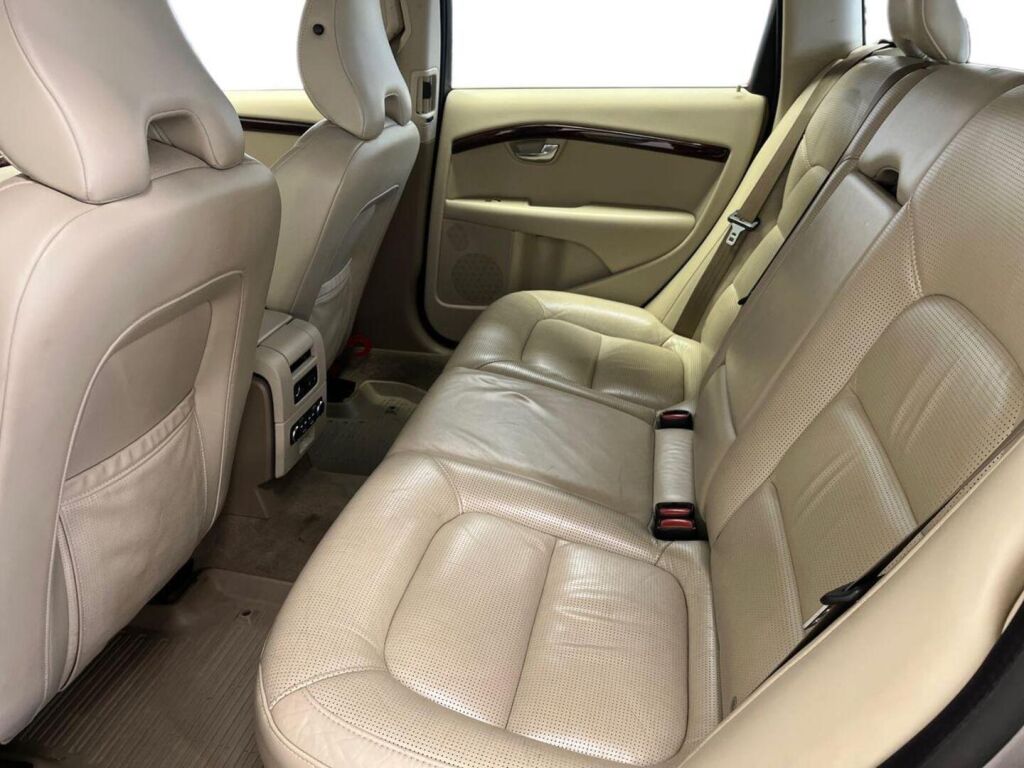 Volvo V70 2008 Met. Ruskea (beige)