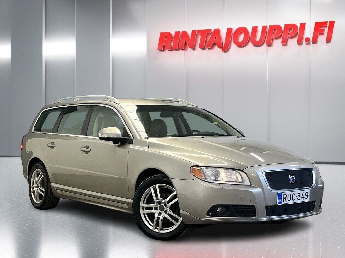 Met. Ruskea (beige) Volvo V70