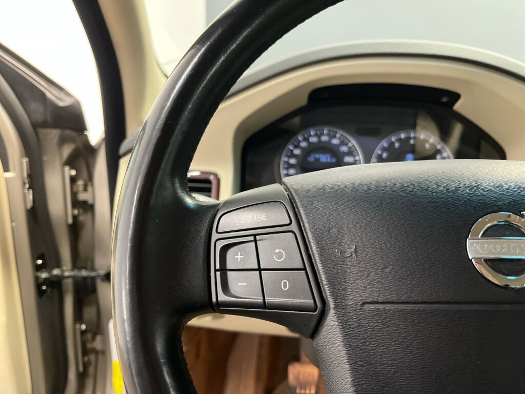 Volvo V70 2008 Met. Ruskea (beige)