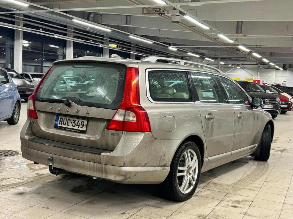Volvo V70 2008 Met. Ruskea (beige)