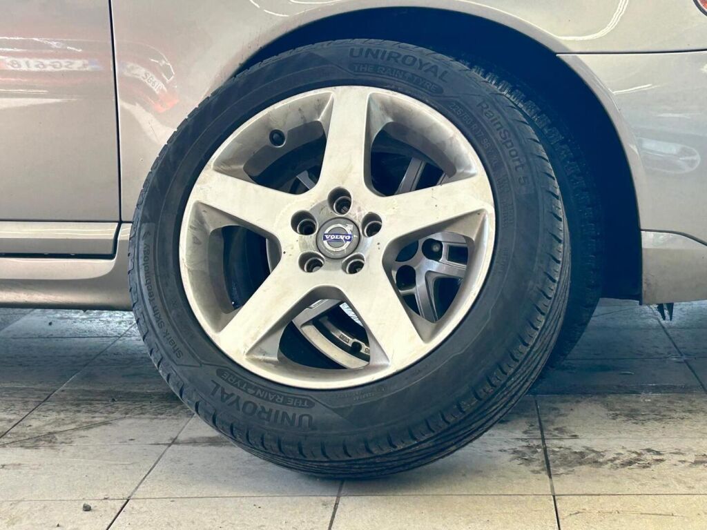 Volvo V70 2008 Met. Ruskea (beige)