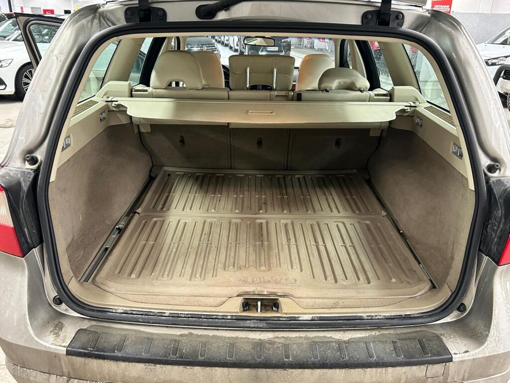 Volvo V70 2008 Met. Ruskea (beige)