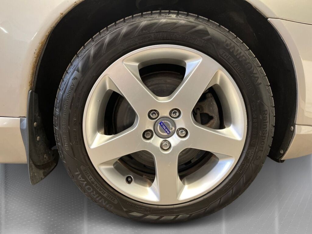 Volvo V70 2008 Met. Ruskea (beige)