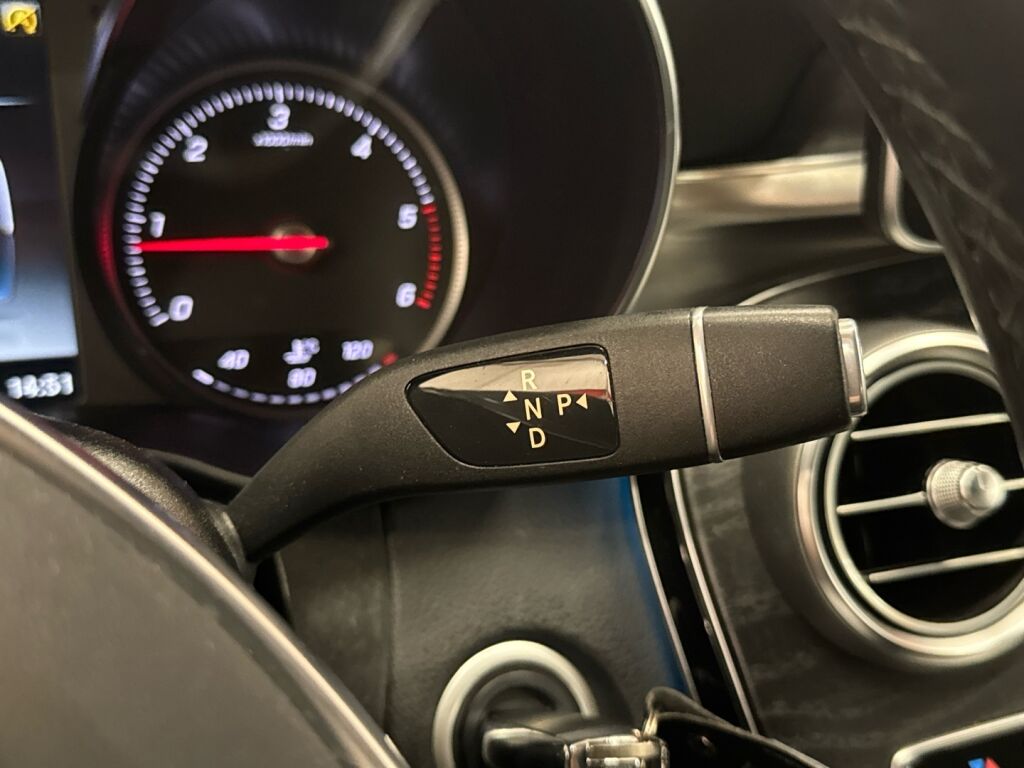 Mercedes-Benz C 2016 Sininen