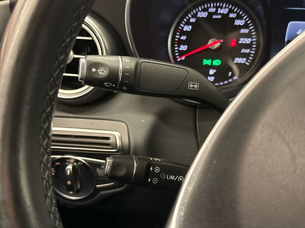 Mercedes-Benz C 2016 Sininen