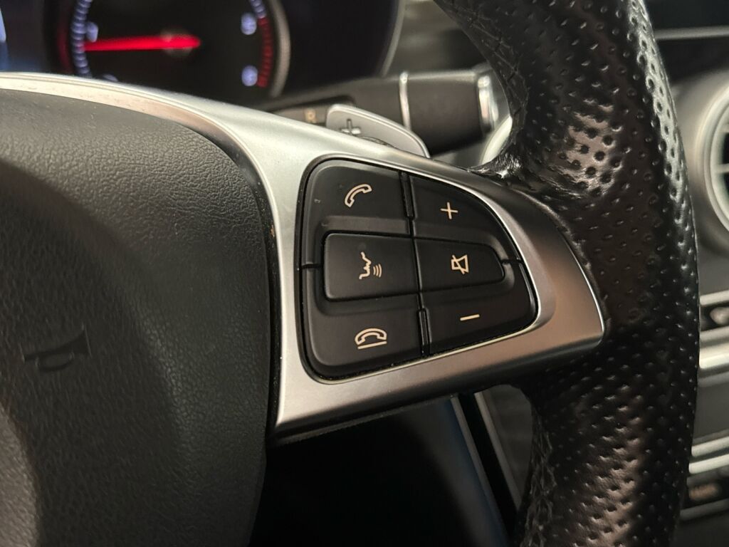 Mercedes-Benz C 2016 Sininen