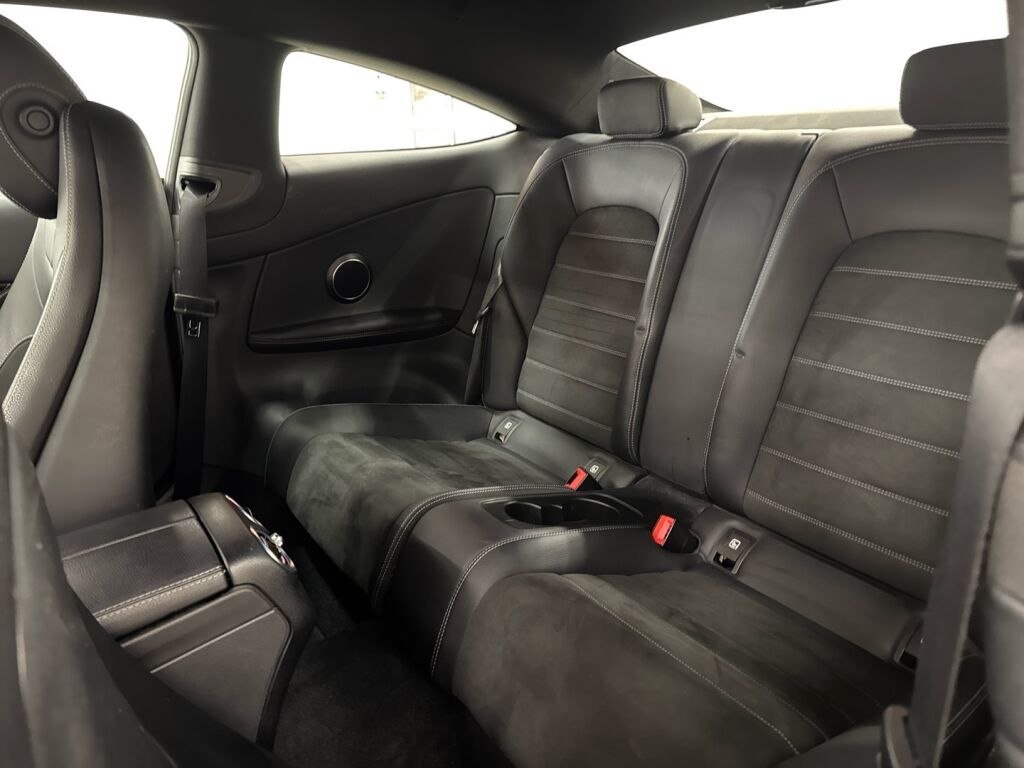 Mercedes-Benz C 2016 Sininen