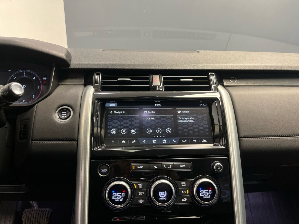 Land Rover Discovery 2018 Met. Musta