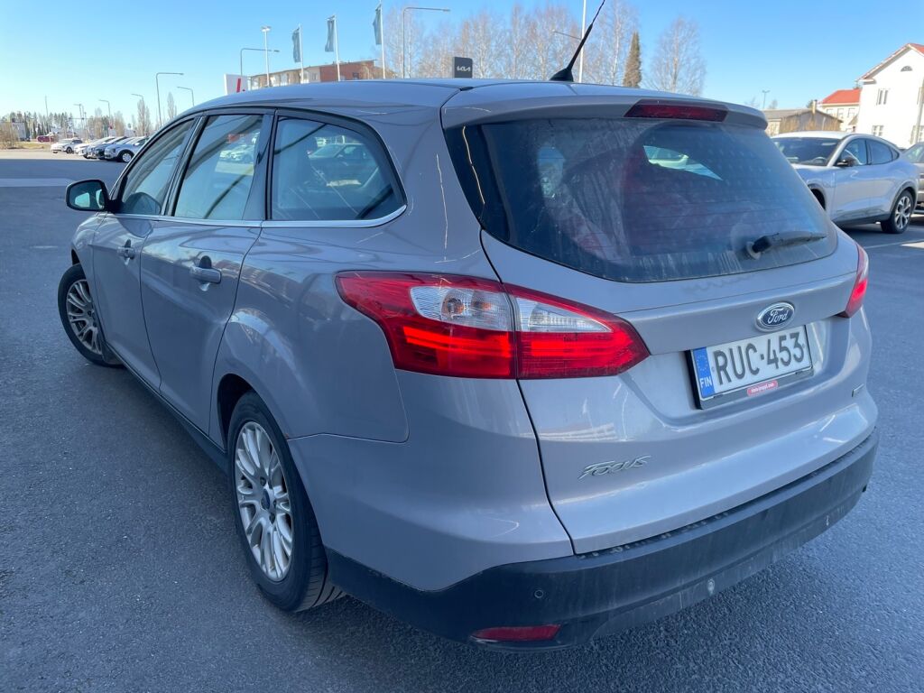 Ford Focus 2013 Harmaa