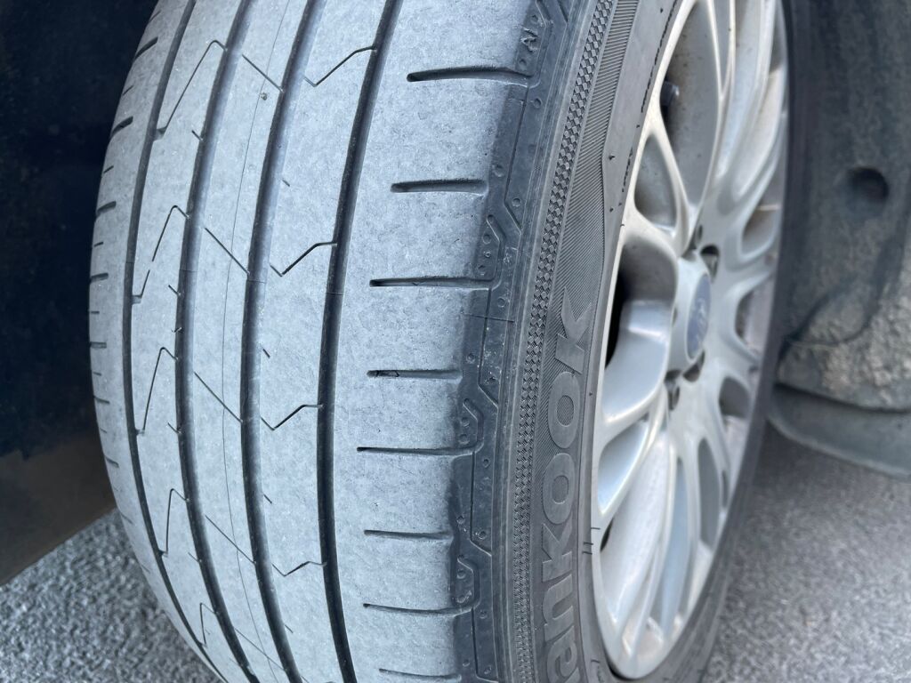 Ford Focus 2013 Harmaa