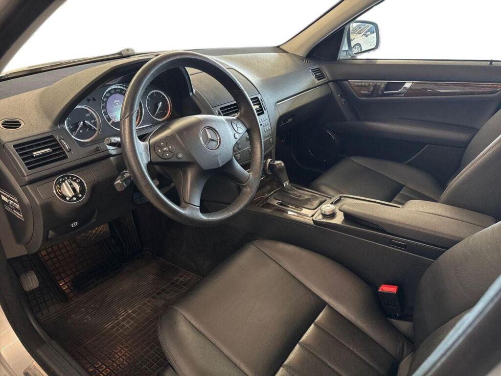 Mercedes-Benz C 2009 Harmaa