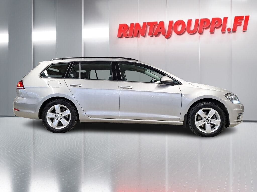 Volkswagen Golf 2019 Harmaa