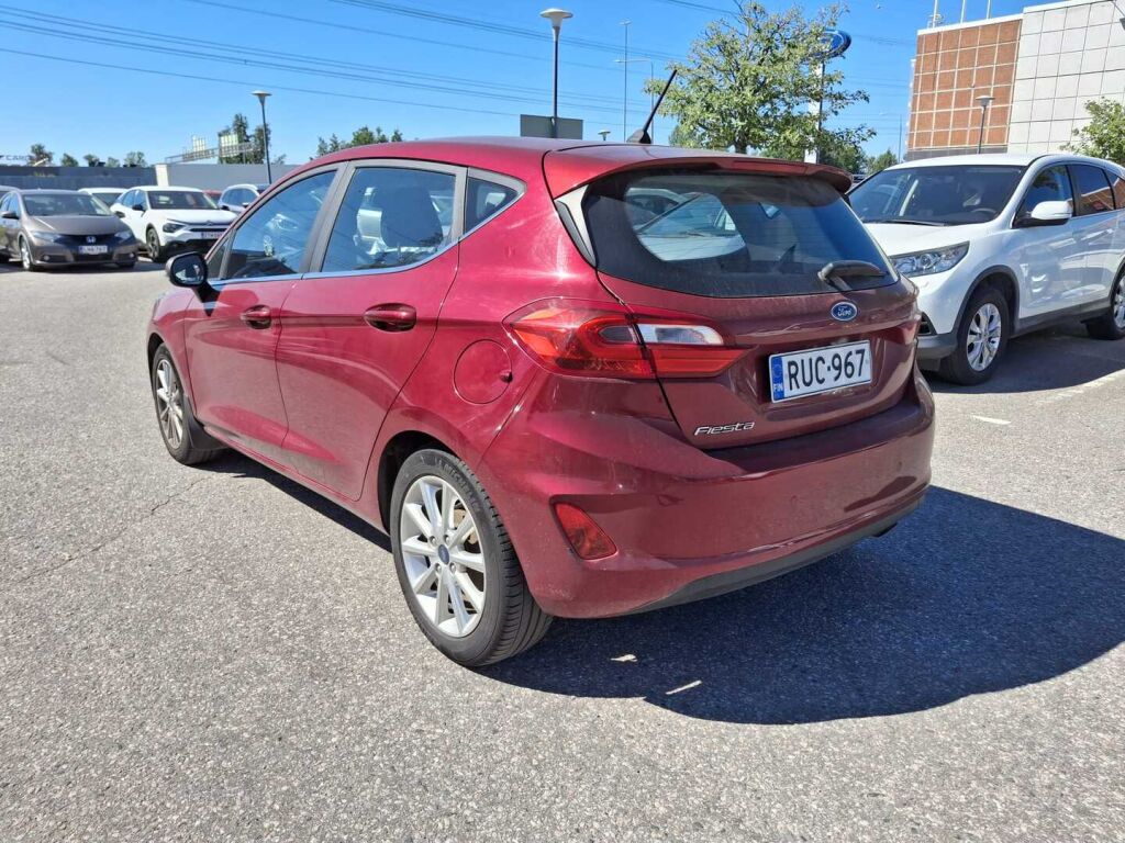 Ford Fiesta 2019 Punainen