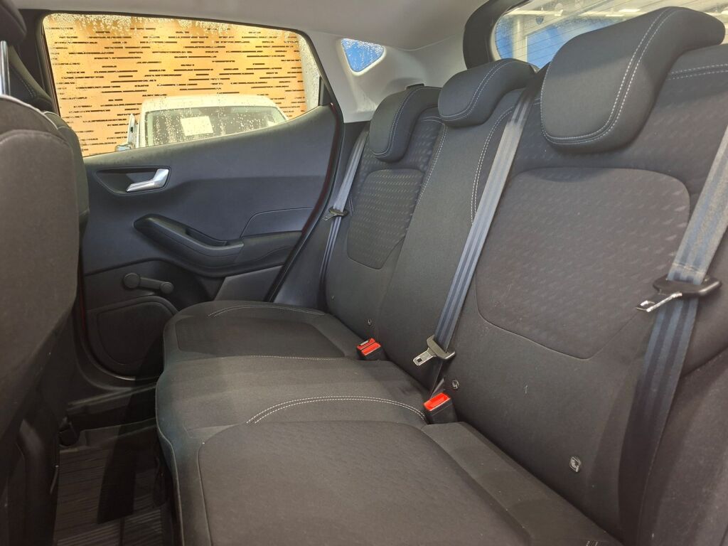 Ford Fiesta 2019 Punainen