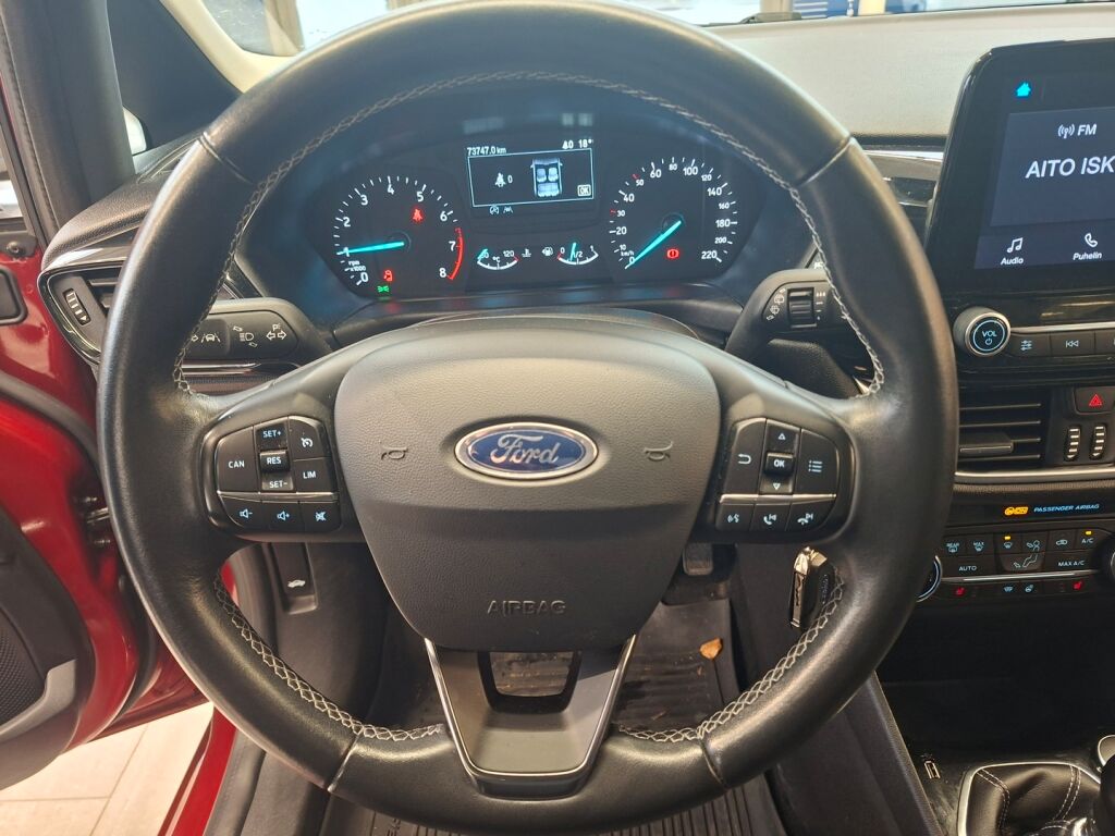 Ford Fiesta 2019 Punainen
