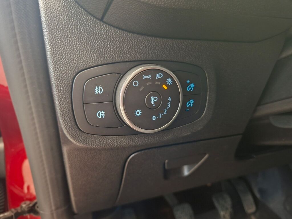 Ford Fiesta 2019 Punainen