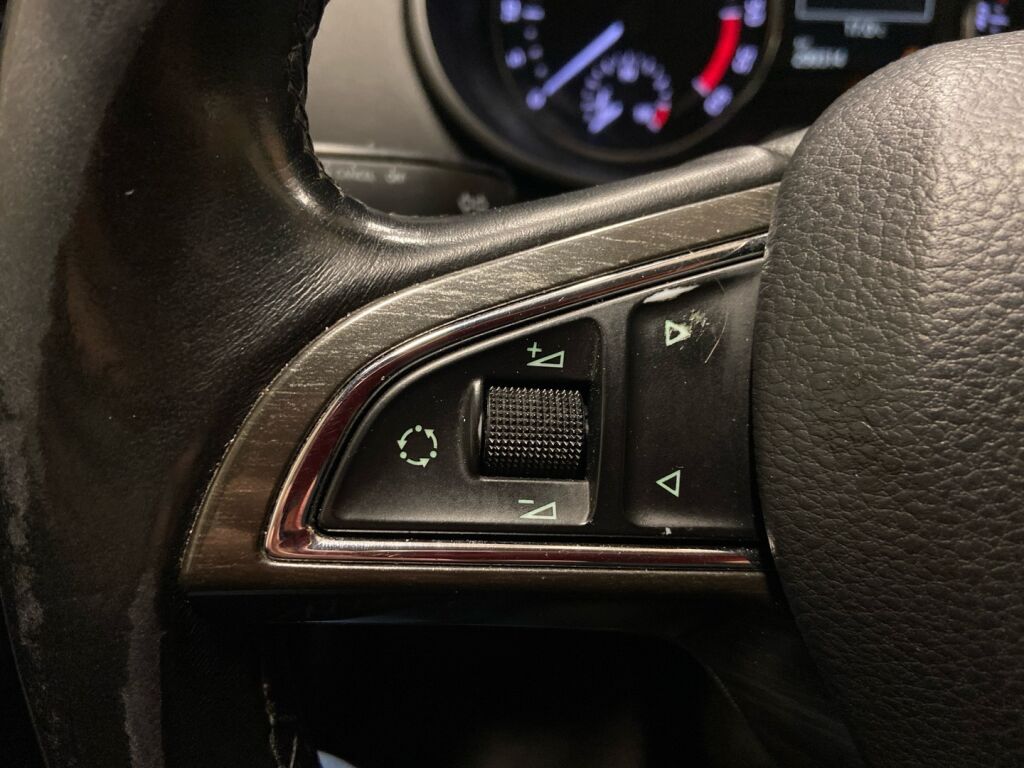 Skoda Octavia 2015 Punainen