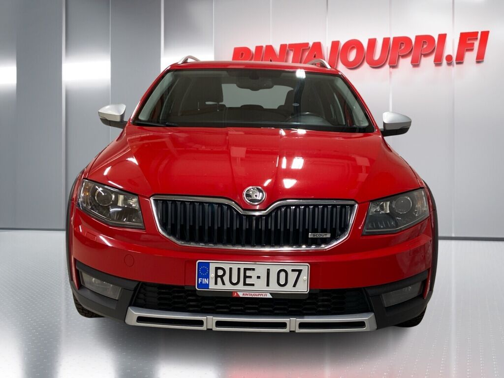 Skoda Octavia 2015 Punainen