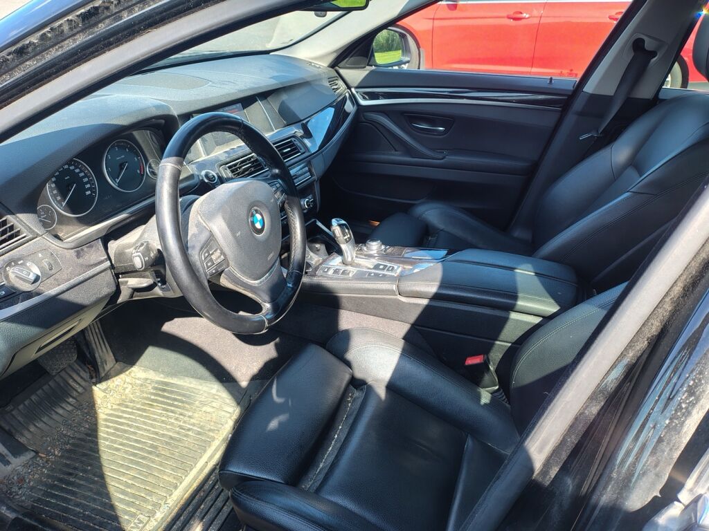 BMW 520 2017 Musta
