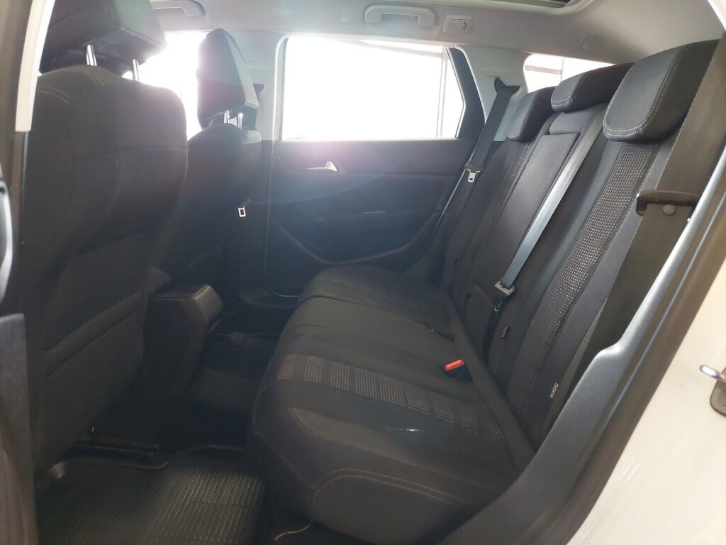 Peugeot 308 2015 Valkoinen