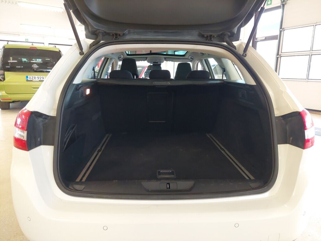 Peugeot 308 2015 Valkoinen