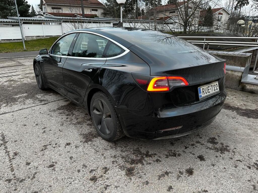Tesla Model 3 2019 Musta