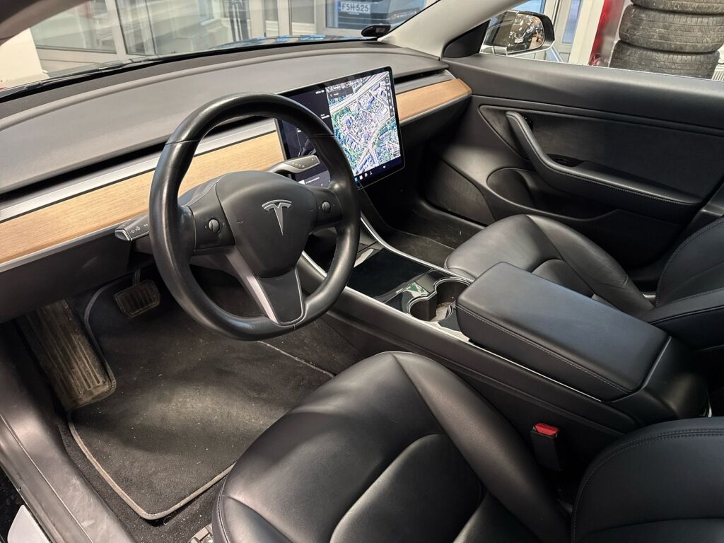 Tesla Model 3 2019 Musta