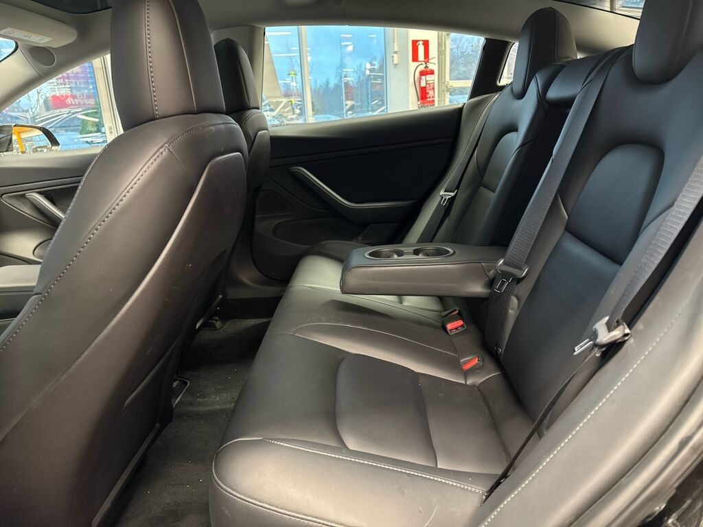 Tesla Model 3 2019 Musta
