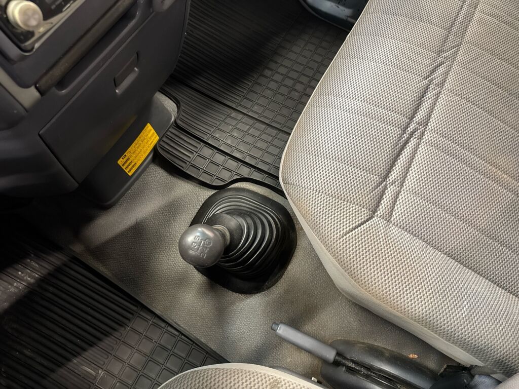 Toyota Hiace 2006 Hopea