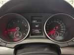 Volkswagen Golf 2010 Punainen