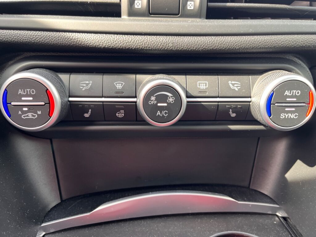 Alfa Romeo Giulia 2019 Punainen