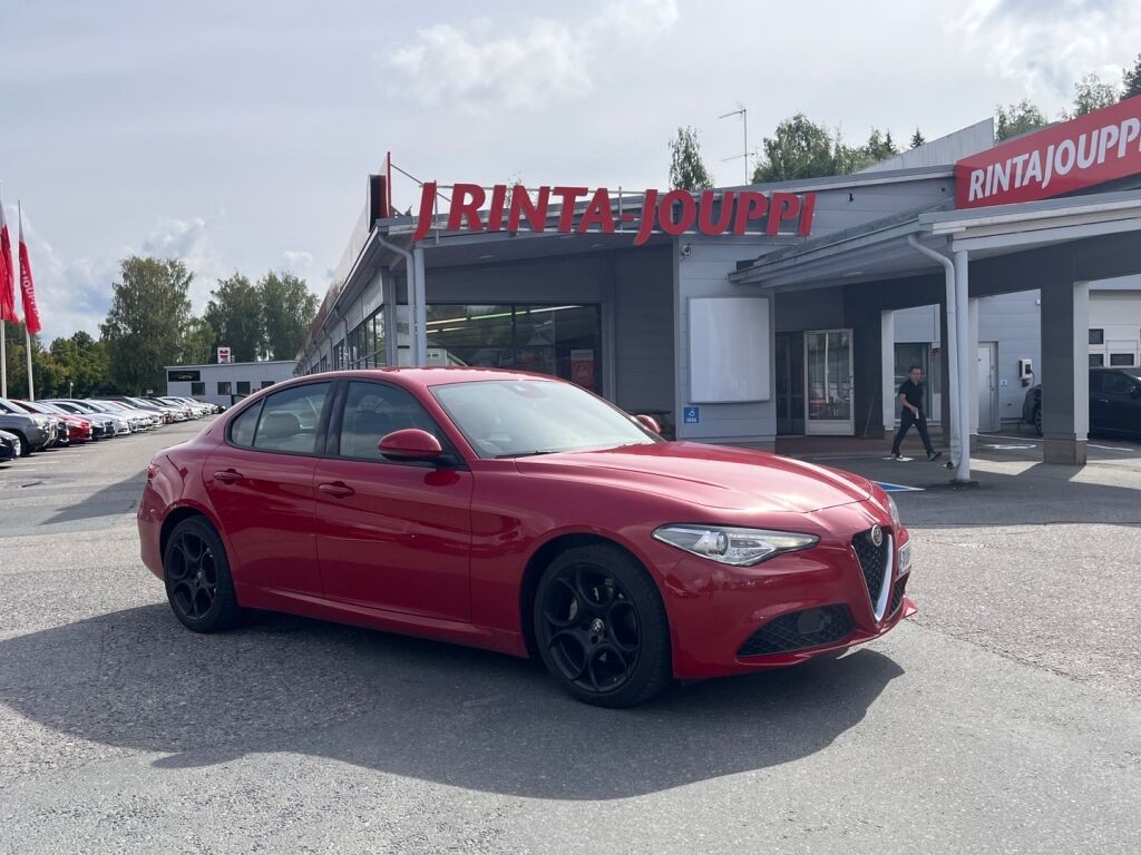 Alfa Romeo Giulia 2019 Punainen