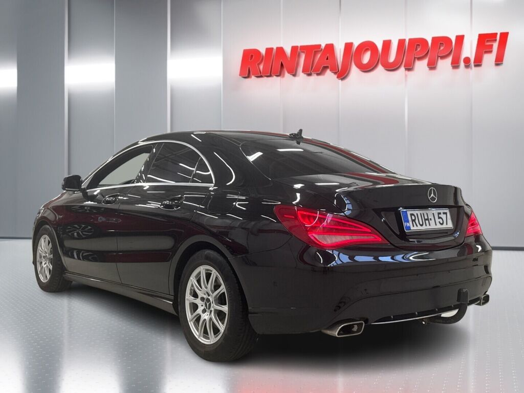 Mercedes-Benz CLA 2013 Musta