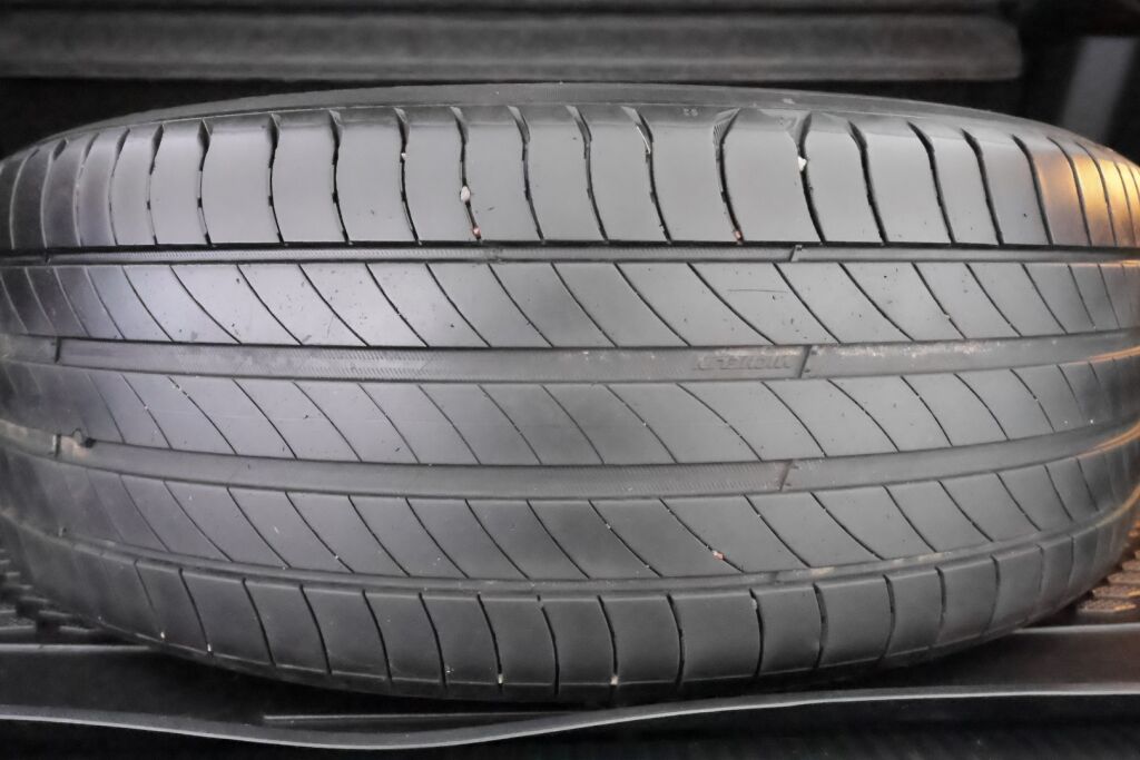 Peugeot 2008 2021 Sininen