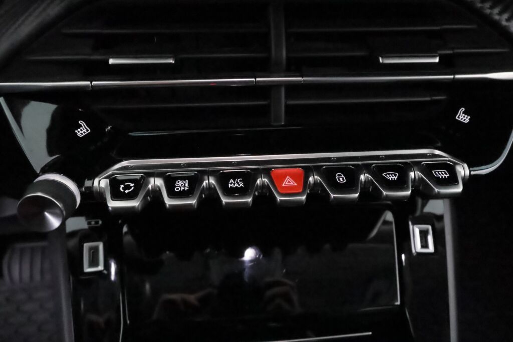 Peugeot 2008 2021 Sininen