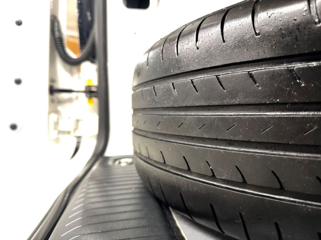 Volkswagen Caddy 2021 Valkoinen