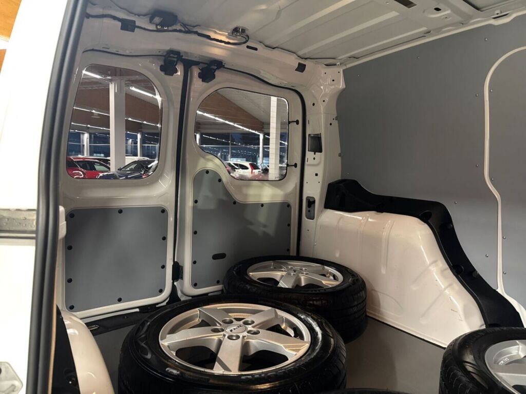 Volkswagen Caddy 2021 Valkoinen